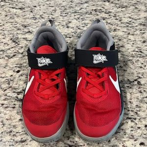 Little Kid's Nike Team Hustle D10